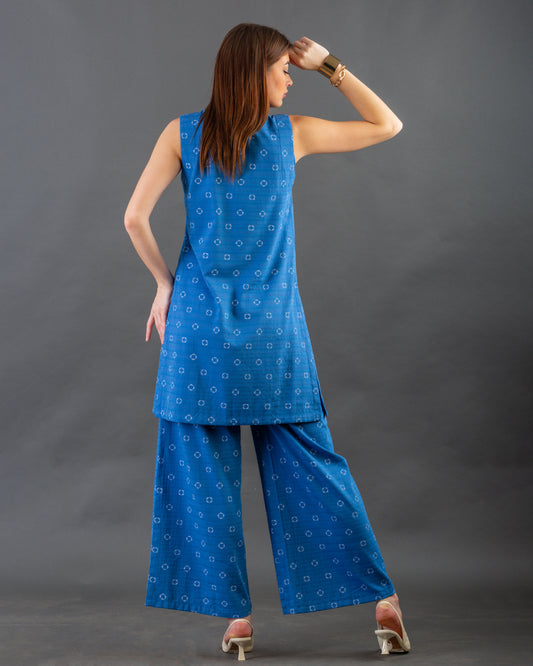 Blue placket set