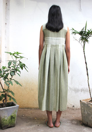 Pleat dress